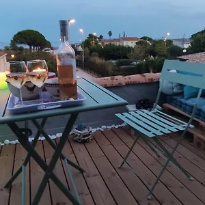 Avec Tropezienne Vue Séjour chez l'habitant