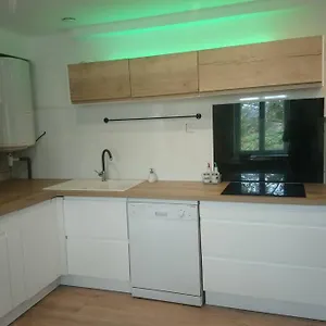 Appartement Zen Et Cosy, Estrablin