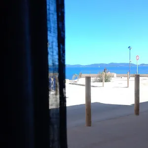 La Tour Fondue Vue Grand T2 Face A Porquerolles Drap Serviette Non Fournis Appartement