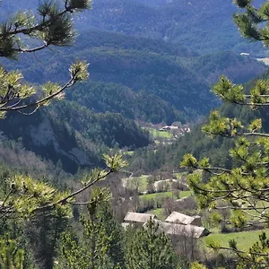 Hébergement de vacances Terre Rouge, Boulc